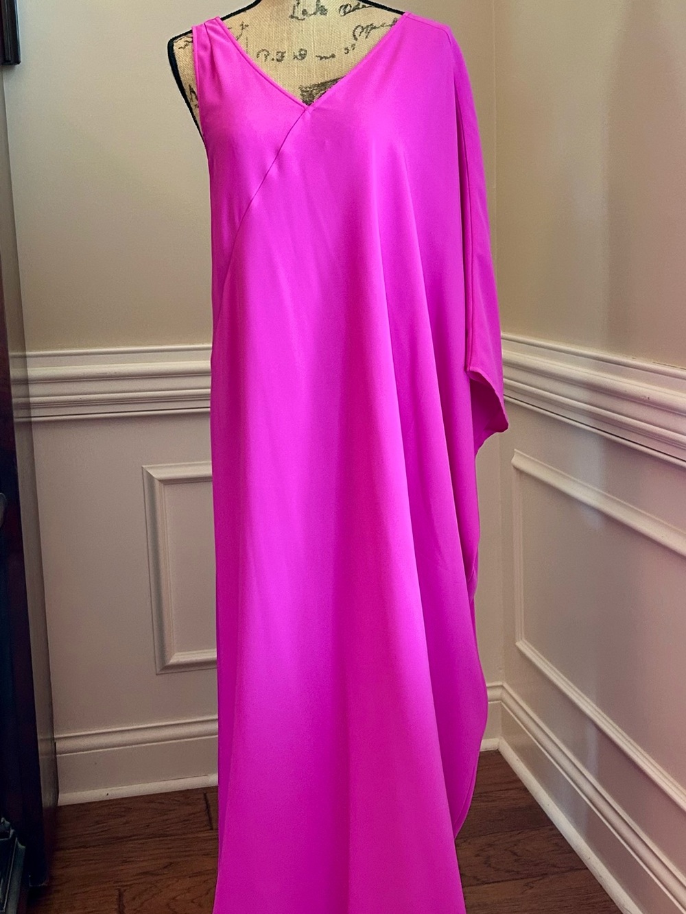 NWT Anna Cate Collection One-Shoulder Caftan Dress in Bright Fuchsia